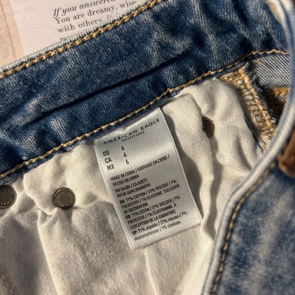 American Eagle Next Level stretch denim short - Picture 4 of 5
